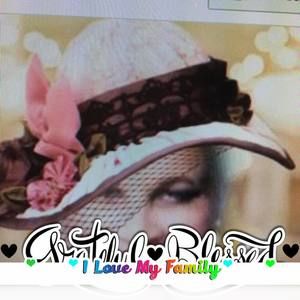 Meet your Posher, Christine